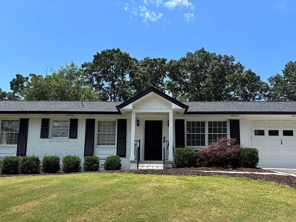 1st image of 1405 Cumberland Dr