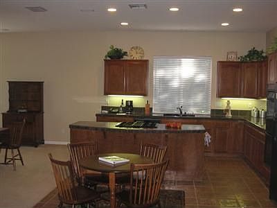 4th image of 1206 Manning Dr