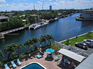 401 Golden Isles Dr APT 503, Hallandale, FL 33009