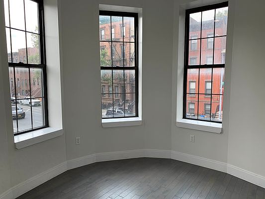 2nd image of 479 Lafayette Ave #2A