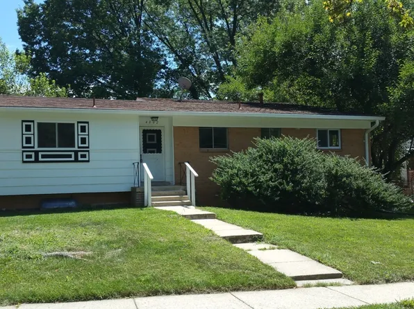 4002 Blackpool Rd, Rockville, MD 20853