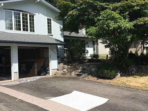 2nd image of 1805 177th Ave NE
