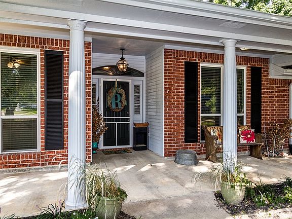 5th image of 212 Paint Brush Cir