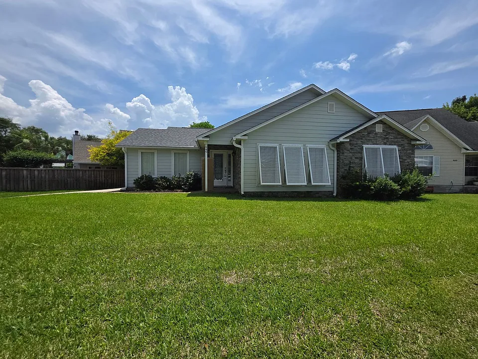 949 Osprey Ct
