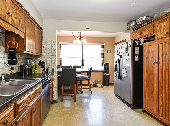 4th image of 5312 Imperial Dr