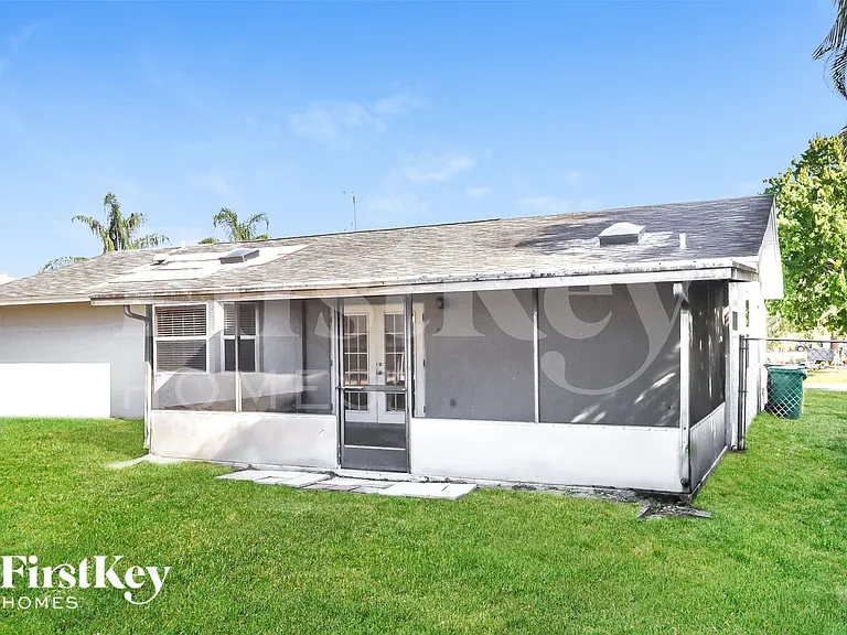 1158 SW Hunnicut Ave — Photo 18