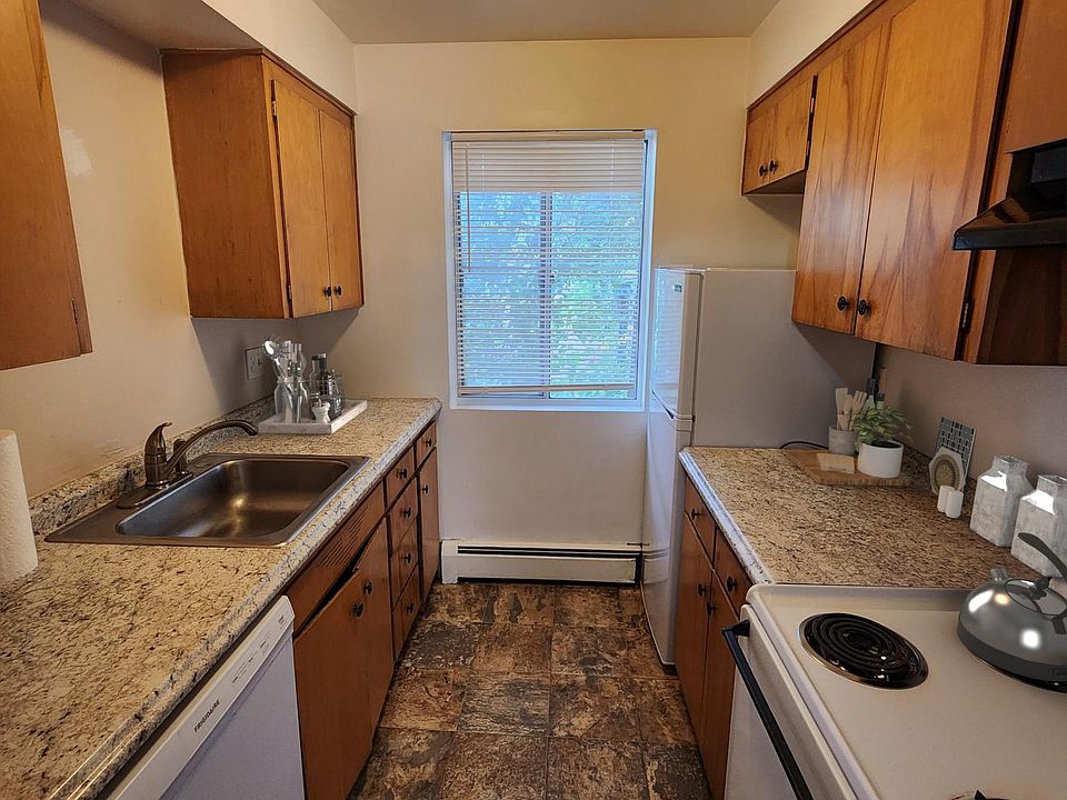 1st image of 1214 W 10th Ave Unit 1