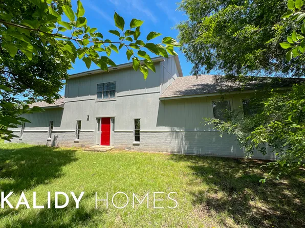 900 N Harrah Rd, Harrah, OK 73045