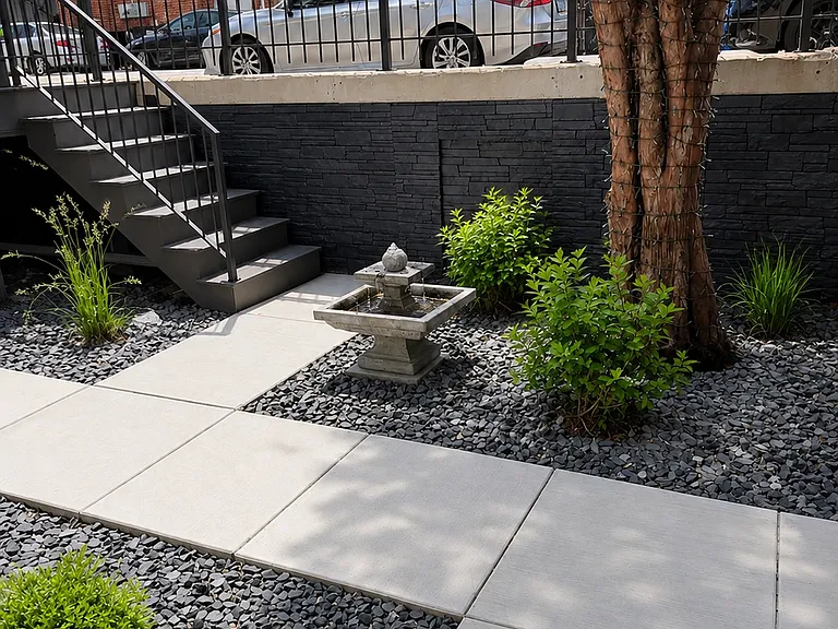 1810 W 23rd St #1 — Photo 2