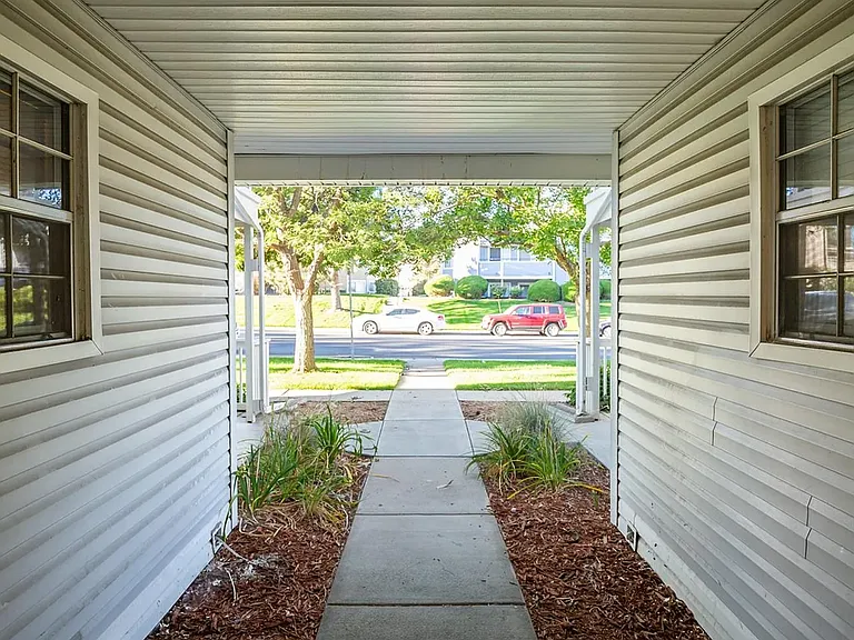 12513 E Pacific Cir #D — Photo 7