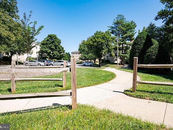 4th image of 2903 Willston Pl #103
