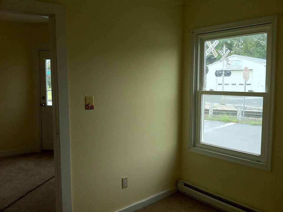 2nd image of 104 Church St APT 2