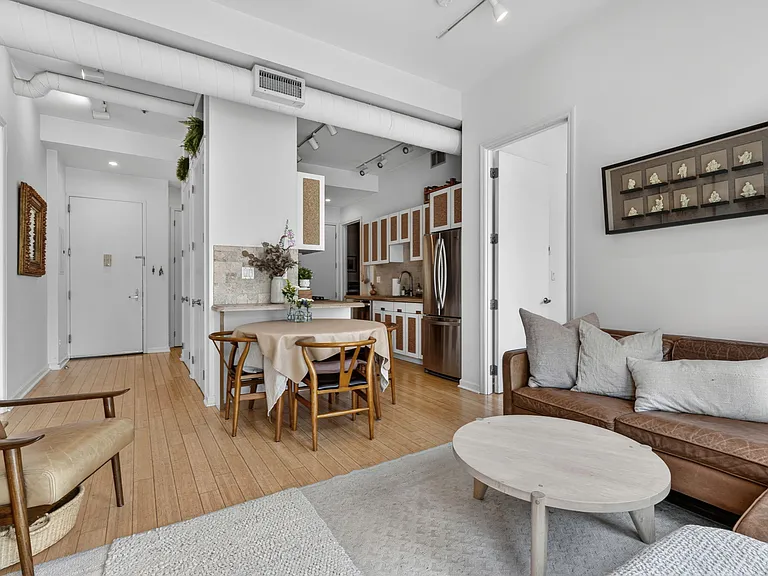 148 N 10th St #2-A — Photo 3