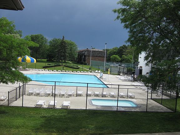 4th image of 9366 Bay Colony Dr APT 1S