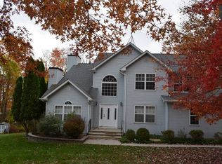 507 Andrew St, Green Brook, NJ 08812