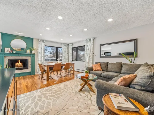 3571 Amber Bay Loop, Anchorage, AK 99515