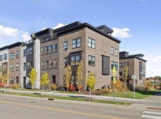 850 Mount Curve Blvd #L, Saint Paul, MN 55116