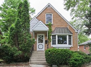 18436 Cowing Ct, Homewood, IL 60430