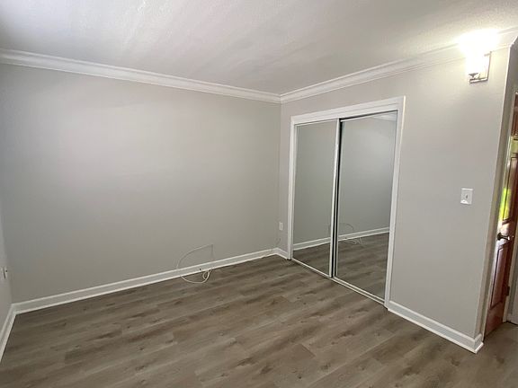 4th image of 3112 W Horatio St Unit 36