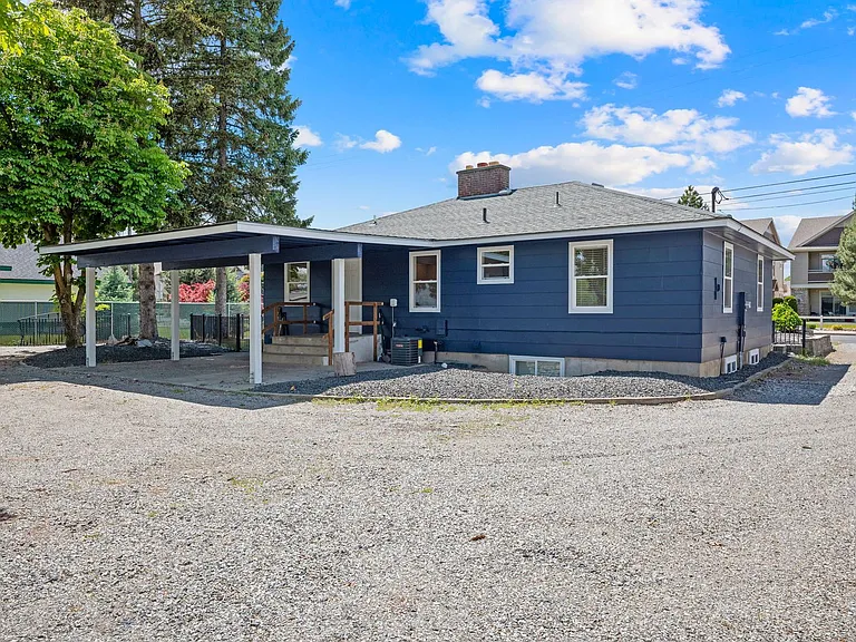 7904 N Crestline St — Photo 45