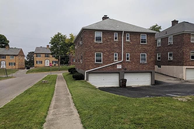2nd image of 27 Gahl Ter APT A