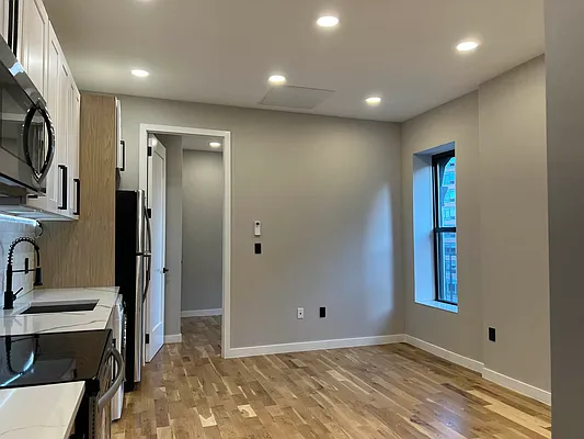 Rented by Premier One Realty LLC | media 10