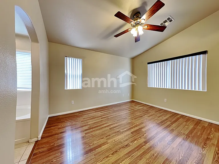 909 Ortega Hill Ln — Photo 10