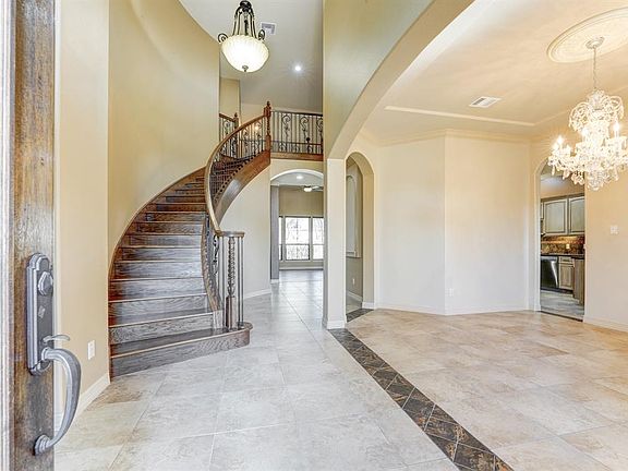 5th image of 14246 Mindy Park Ln