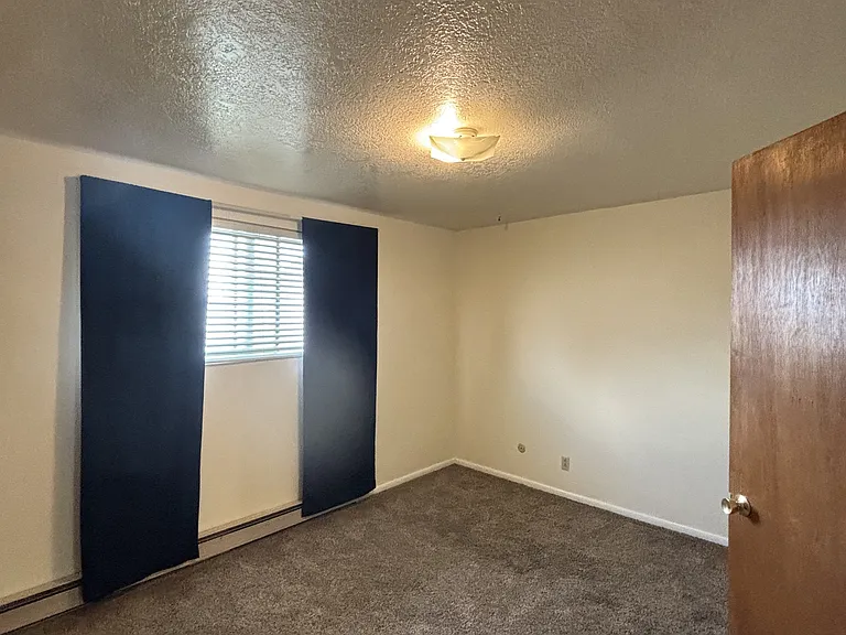 486 Whittier St #11 — Photo 5