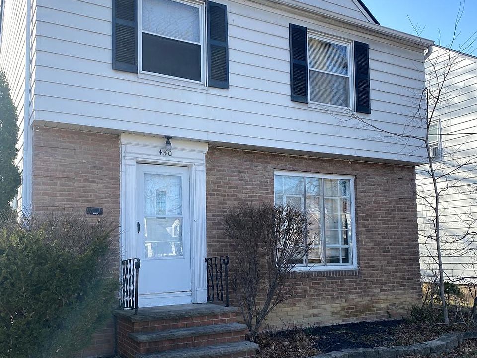 1st image of 430 E 250th St