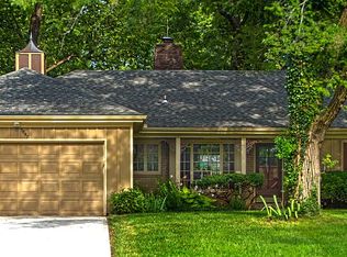 5847 Mission Rd, Fairway, KS 66205