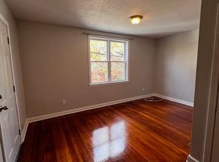 107 Green St #1N, Fall River, MA 02720