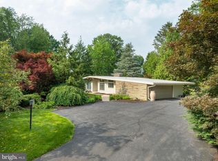729 Outer Dr, State College, PA 16801