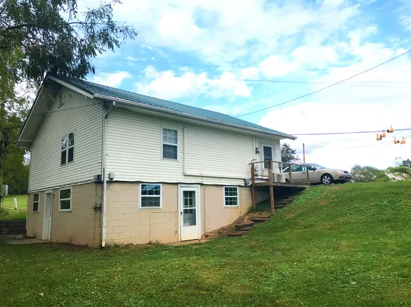 203 Dogwood Rd #B, Candler, NC 28715