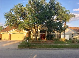 1452 Distant Oaks Dr, Zephyrhills, FL 33543