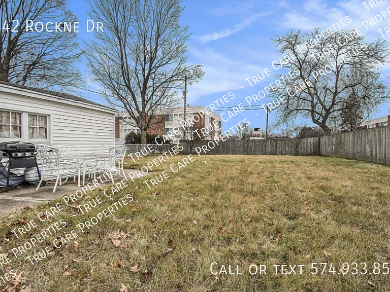 2842 Rockne Dr — Photo 22