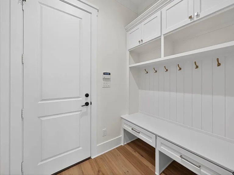 7517 Cross Gate Way — Photo 33
