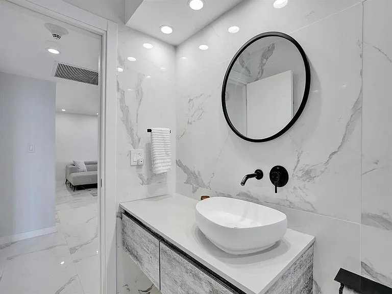 2500 Parkview Dr #1112 — Photo 18