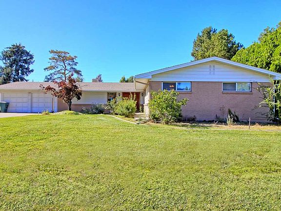 3rd image of 2655 Central Dr