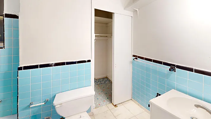 Rented by AZ REALTY NYC LLC | media 7