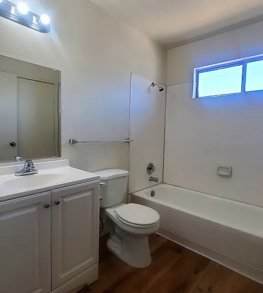 1911 E Saginaw Way #202 — Photo 6