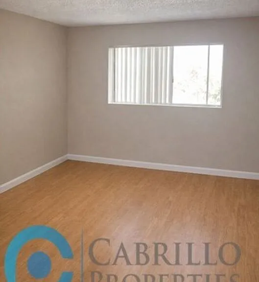 925 Martin Dr #7 — Photo 8