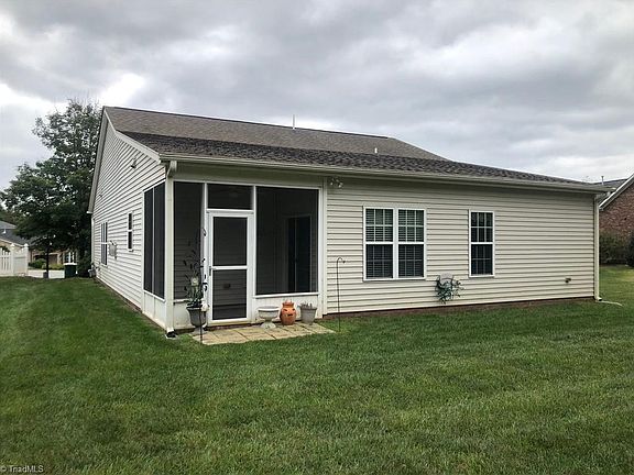 3rd image of 250 Elmwood Forest Ct