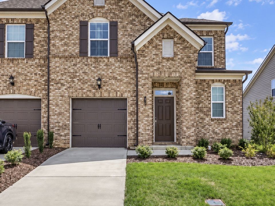 1st image of 313 Cheval Dr
