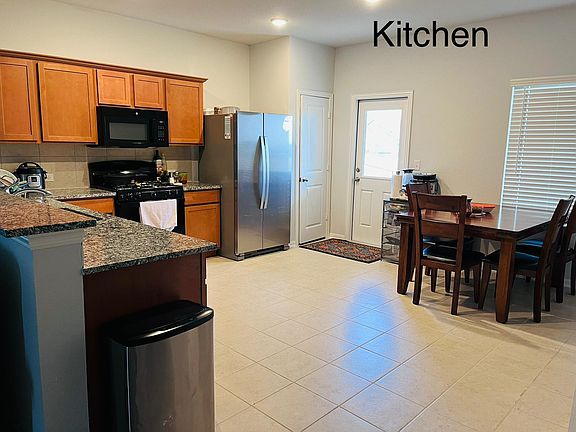 5th image of 209 Crystal Brook Dr