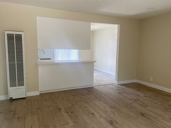 5th image of 93 Sunnyside Ave #2