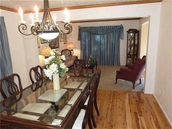 5th image of 1818 Courtside Place Dr