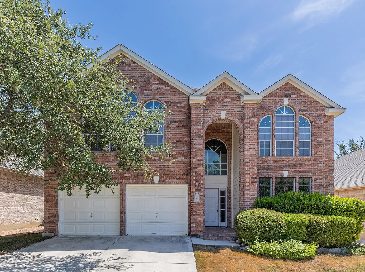 5 bed, 3.0 bath, 3080 sqft, $2,850 — Photo 1