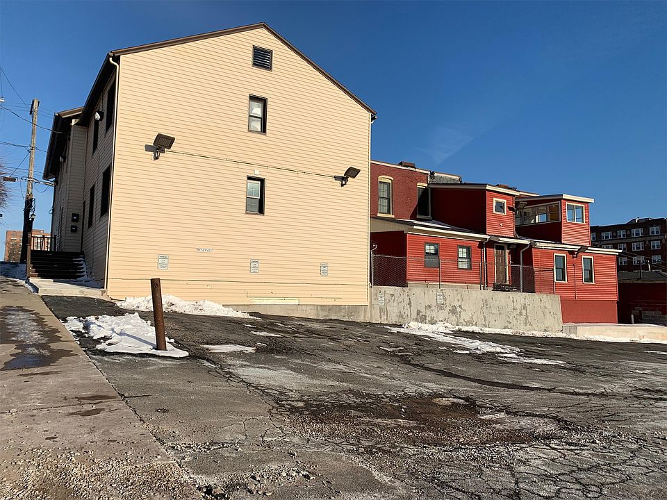 1st image of 405 N McBride St APT 1