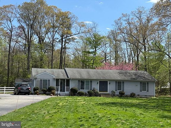 3rd image of 22889 Hog Creek Rd